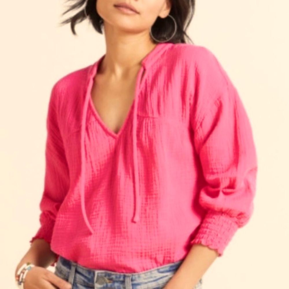 EVEREVE Eleanor Smocked Gauze Top Bright Pink Cotton Med